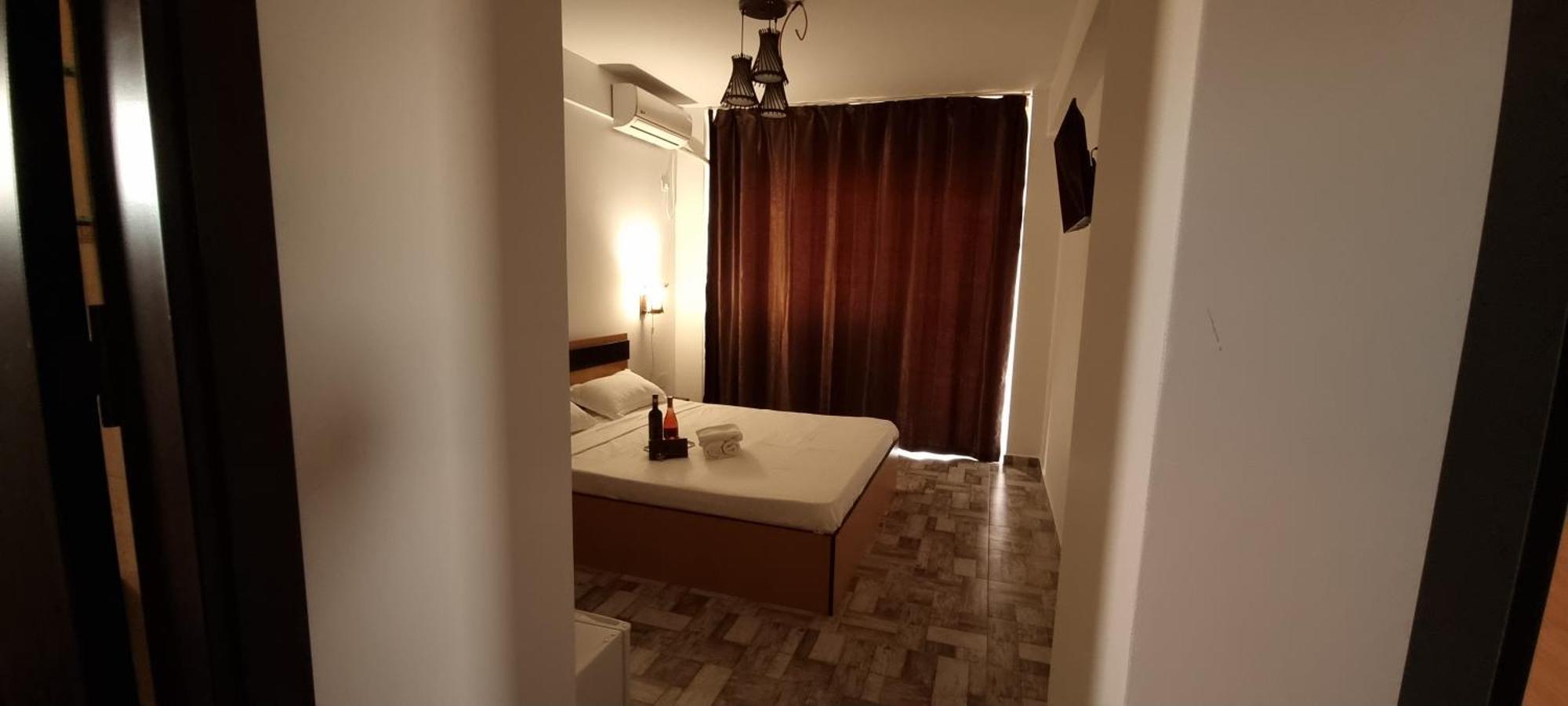 Hotel Blue Sky Resort Ефоріє-Норд Екстер'єр фото